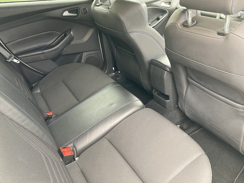 Ford 2.3T EcoBoost RS Hatchback 5dr Petrol Manual AWD Euro 6 (s/s) (350 ps)