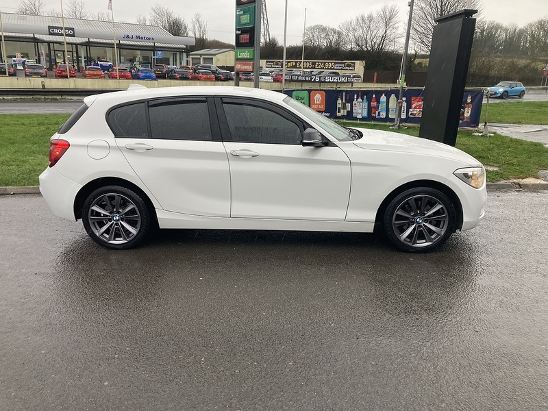 BMW 2.0 120d Sport Hatchback 5dr Diesel Manual Euro 5 (s/s) (184 ps)