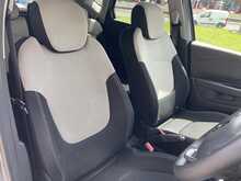 Renault 0.9 TCe ENERGY Iconic SUV 5dr Petrol Manual Euro 6 (s/s) (90 ps)