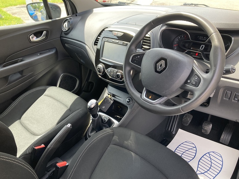 Renault 0.9 TCe ENERGY Iconic SUV 5dr Petrol Manual Euro 6 (s/s) (90 ps)