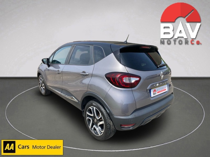 Renault 0.9 TCe ENERGY Iconic SUV 5dr Petrol Manual Euro 6 (s/s) (90 ps)