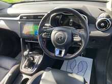 MG 1.5 VTi-TECH Exclusive SUV 5dr Petrol Manual Euro 6 (s/s) (106 ps)