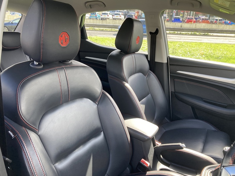 MG 1.5 VTi-TECH Exclusive SUV 5dr Petrol Manual Euro 6 (s/s) (106 ps)