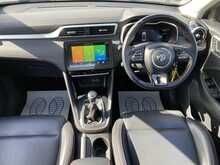 MG 1.5 VTi-TECH Exclusive SUV 5dr Petrol Manual Euro 6 (s/s) (106 ps)
