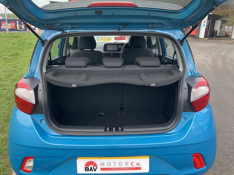 Hyundai 1.2 SE Connect Hatchback 5dr Petrol Auto Euro 6 (s/s) (84 ps)