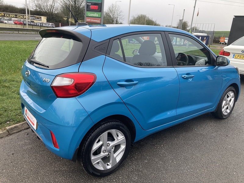 Hyundai 1.2 SE Connect Hatchback 5dr Petrol Auto Euro 6 (s/s) (84 ps)