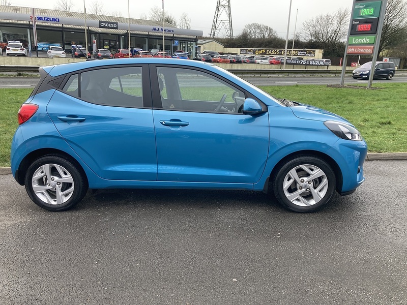 Hyundai 1.2 SE Connect Hatchback 5dr Petrol Auto Euro 6 (s/s) (84 ps)