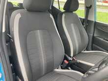 Hyundai 1.2 SE Connect Hatchback 5dr Petrol Auto Euro 6 (s/s) (84 ps)