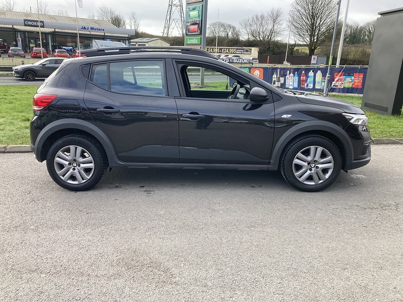 Dacia 1.0 TCe Essential Hatchback 5dr Petrol Manual Euro 6 (s/s) (90 ps)