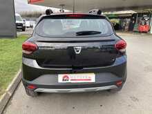 Dacia 1.0 TCe Essential Hatchback 5dr Petrol Manual Euro 6 (s/s) (90 ps)