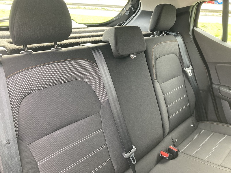 Dacia 1.0 TCe Essential Hatchback 5dr Petrol Manual Euro 6 (s/s) (90 ps)