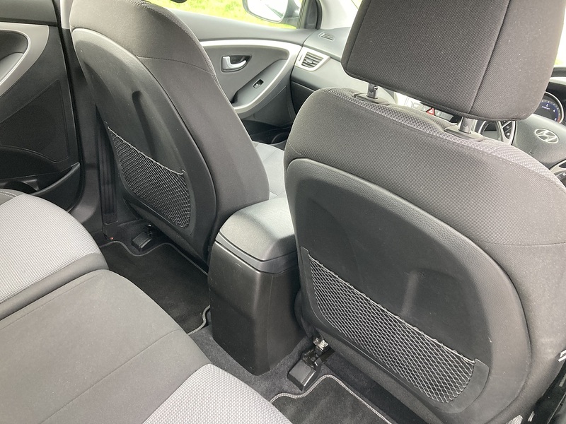 Hyundai 1.6 CRDi Blue Drive SE Hatchback 5dr Diesel Manual Euro 6 (s/s) (110 ps)