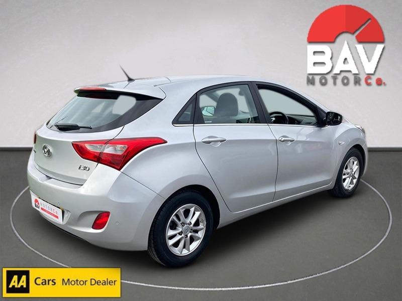 Hyundai 1.6 CRDi Blue Drive SE Hatchback 5dr Diesel Manual Euro 6 (s/s) (110 ps)