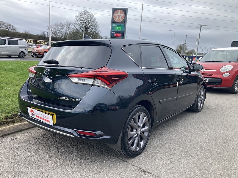 Toyota 1.8 VVT-h Excel Hatchback 5dr Petrol Hybrid CVT Euro 6 (s/s) (Safety Sense) (136 ps)