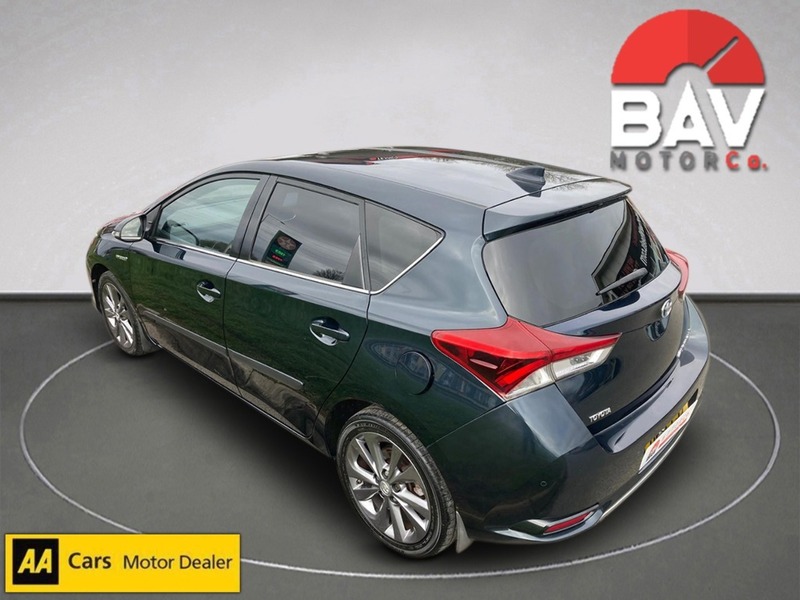 Toyota 1.8 VVT-h Excel Hatchback 5dr Petrol Hybrid CVT Euro 6 (s/s) (Safety Sense) (136 ps)