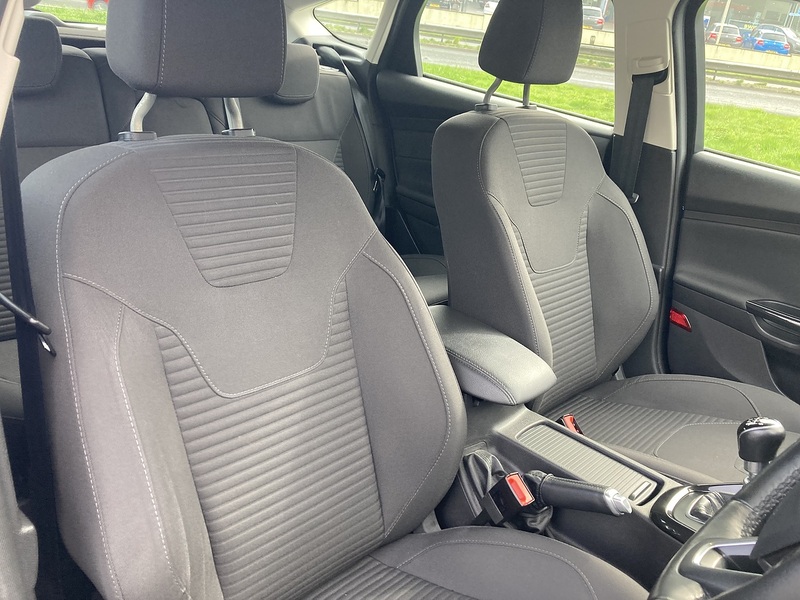 Ford 1.0T EcoBoost Titanium Hatchback 5dr Petrol Manual Euro 6 (s/s) (125 ps)