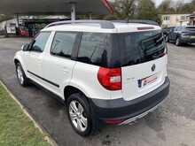 Skoda 2.0 TDI SE SUV 5dr Diesel Manual 4WD Euro 5 (110 ps)