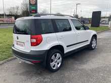 Skoda 2.0 TDI SE SUV 5dr Diesel Manual 4WD Euro 5 (110 ps)