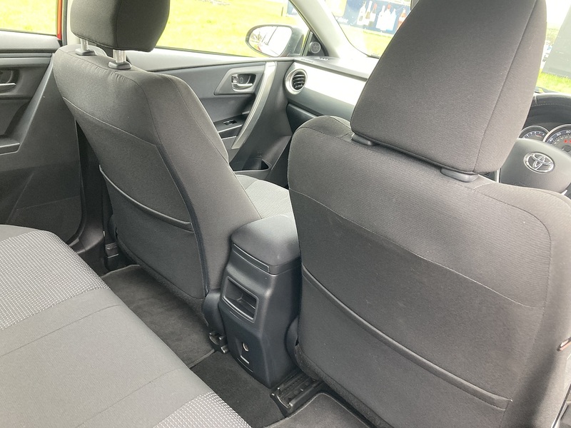 Toyota 1.6 V-Matic Icon Hatchback 5dr Petrol Manual Euro 5 (132 ps)