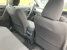 Toyota 1.6 V-Matic Icon Hatchback 5dr Petrol Manual Euro 5 (132 ps)