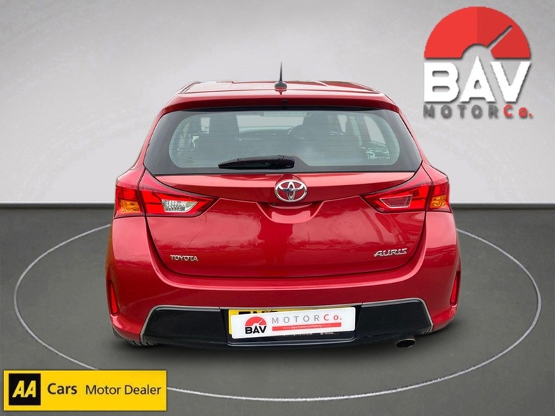 Toyota 1.6 V-Matic Icon Hatchback 5dr Petrol Manual Euro 5 (132 ps)