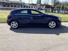Mercedes-Benz 2.1 A200d Sport Hatchback 5dr Diesel Manual Euro 6 (s/s) (136 ps)