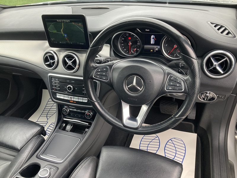 Mercedes-Benz 2.1 CLA220d Sport Shooting Brake 5dr Diesel 7G-DCT Euro 6 (s/s) (177 ps)