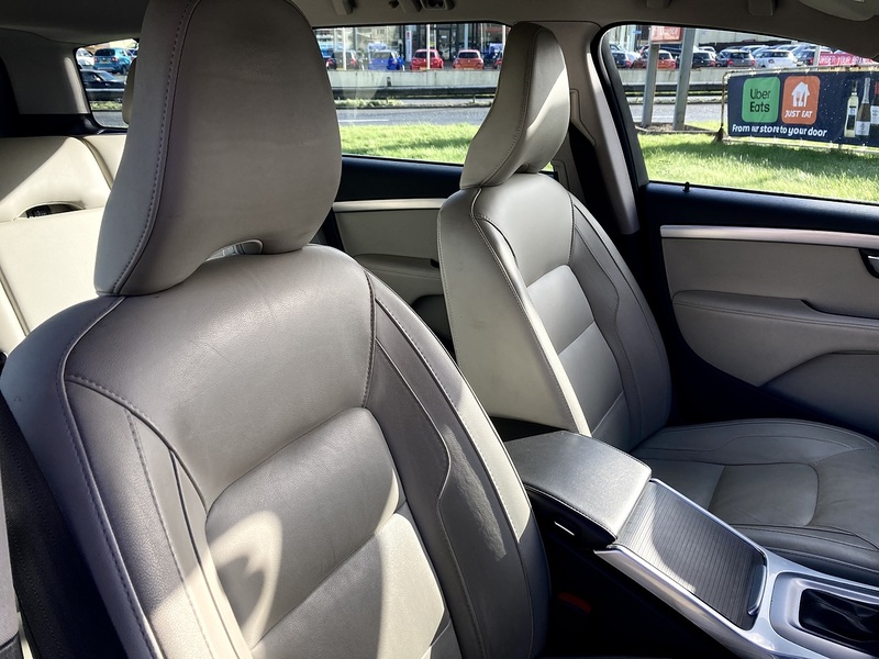 Volvo 2.0 D4 SE Lux Estate 5dr Diesel Auto Euro 6 (s/s) (181 ps)