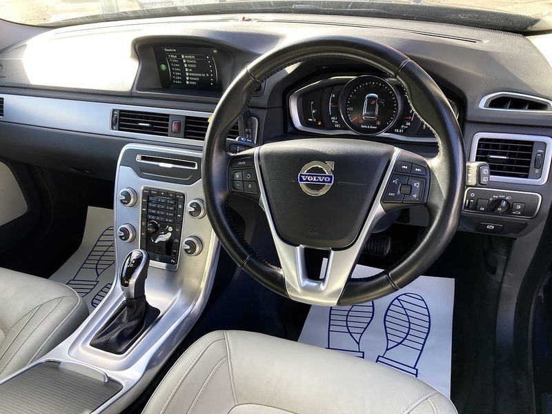 Volvo 2.0 D4 SE Lux Estate 5dr Diesel Auto Euro 6 (s/s) (181 ps)