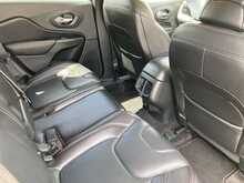 Jeep 2.2 MultiJetII Limited SUV 5dr Diesel Auto 4WD Euro 6 (s/s) (200 ps)