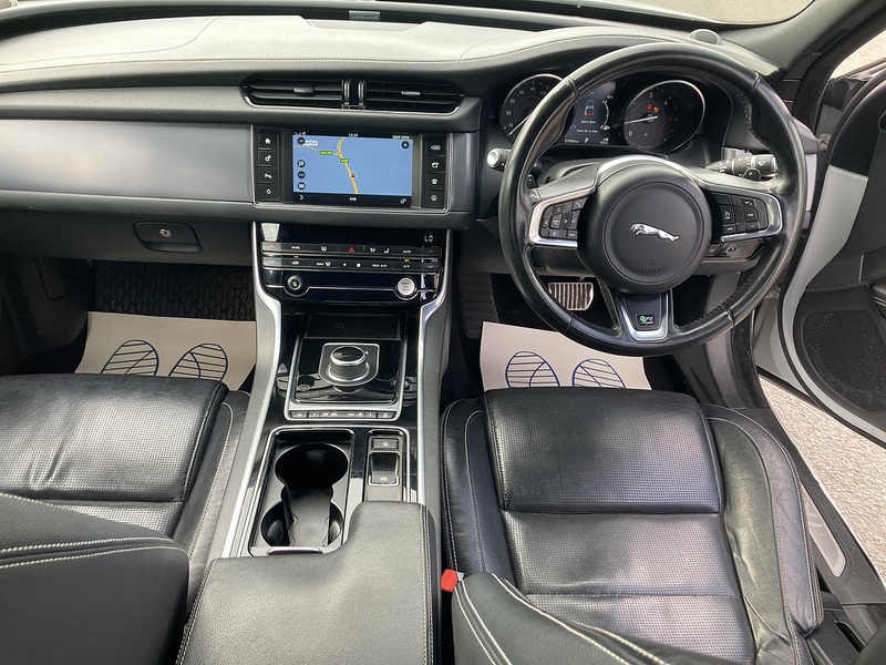 Jaguar 2.0d R-Sport Saloon 4dr Diesel Auto Euro 6 (s/s) (180 ps)