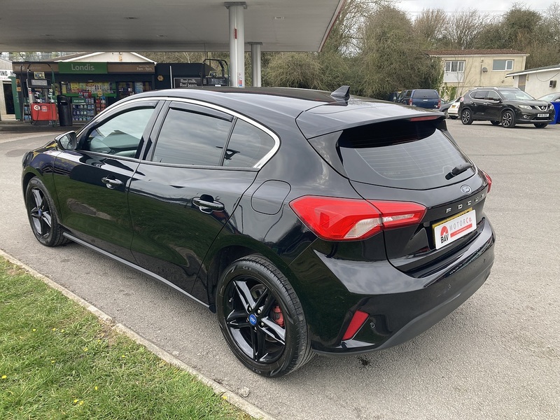 Ford 1.0T EcoBoost Titanium Hatchback 5dr Petrol Manual Euro 6 (s/s) (125 ps)