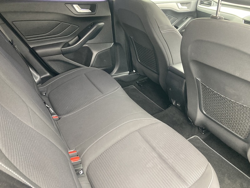 Ford 1.0T EcoBoost Titanium Hatchback 5dr Petrol Manual Euro 6 (s/s) (125 ps)