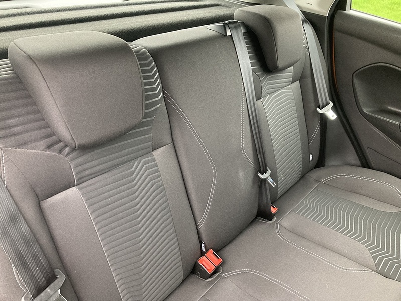 Ford 1.0T EcoBoost Zetec Hatchback 5dr Petrol Manual Euro 6 (s/s) (100 ps)