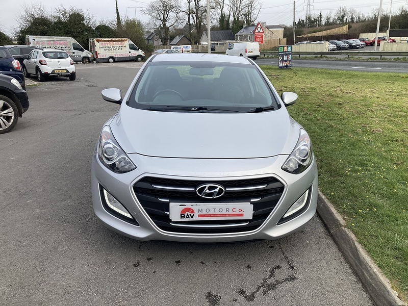 Hyundai 1.6 CRDi Blue Drive SE Hatchback 5dr Diesel DCT Euro 6 (s/s) (110 ps)