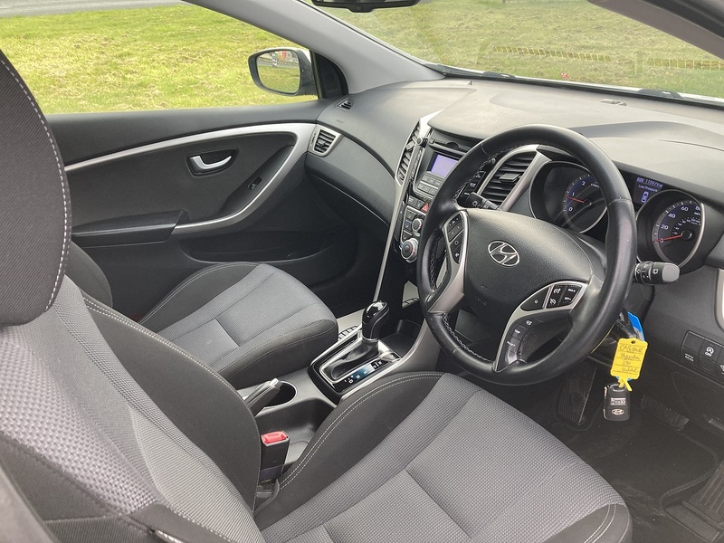 Hyundai 1.6 CRDi Blue Drive SE Hatchback 5dr Diesel DCT Euro 6 (s/s) (110 ps)