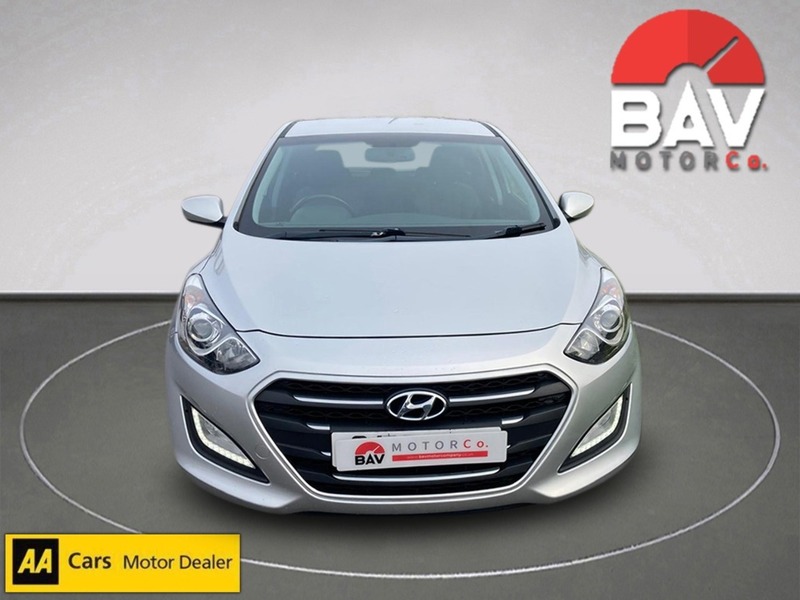 Hyundai 1.6 CRDi Blue Drive SE Hatchback 5dr Diesel DCT Euro 6 (s/s) (110 ps)