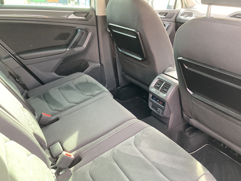 Volkswagen 2.0 TDI BlueMotion Tech SEL SUV 5dr Diesel DSG Euro 6 (s/s) (150 ps)