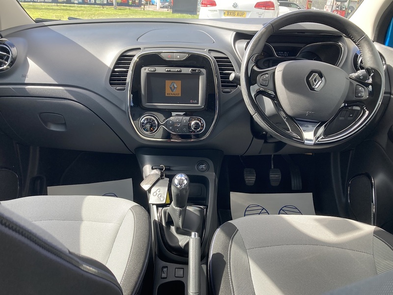 Renault 1.5 dCi ENERGY Dynamique MediaNav SUV 5dr Diesel Manual Euro 5 (s/s) (90 ps)