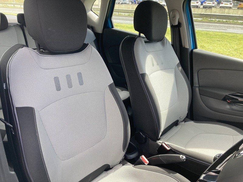 Renault 1.5 dCi ENERGY Dynamique MediaNav SUV 5dr Diesel Manual Euro 5 (s/s) (90 ps)