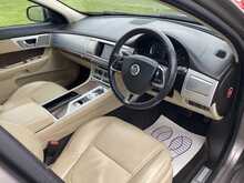 Jaguar 2.2d Luxury Saloon 4dr Diesel Auto Euro 5 (s/s) (190 ps)