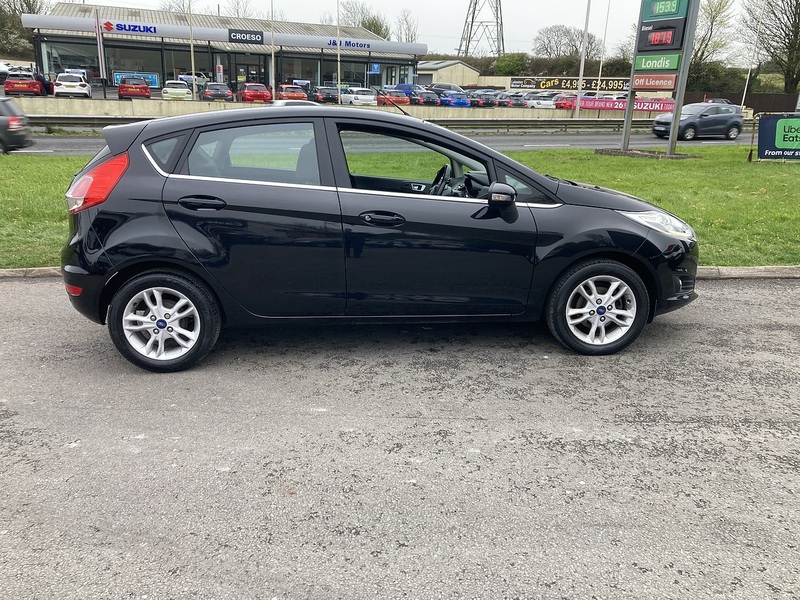 Ford 1.0T EcoBoost Zetec Hatchback 5dr Petrol Manual Euro 6 (s/s) (100 ps)