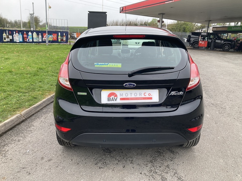 Ford 1.0T EcoBoost Zetec Hatchback 5dr Petrol Manual Euro 6 (s/s) (100 ps)