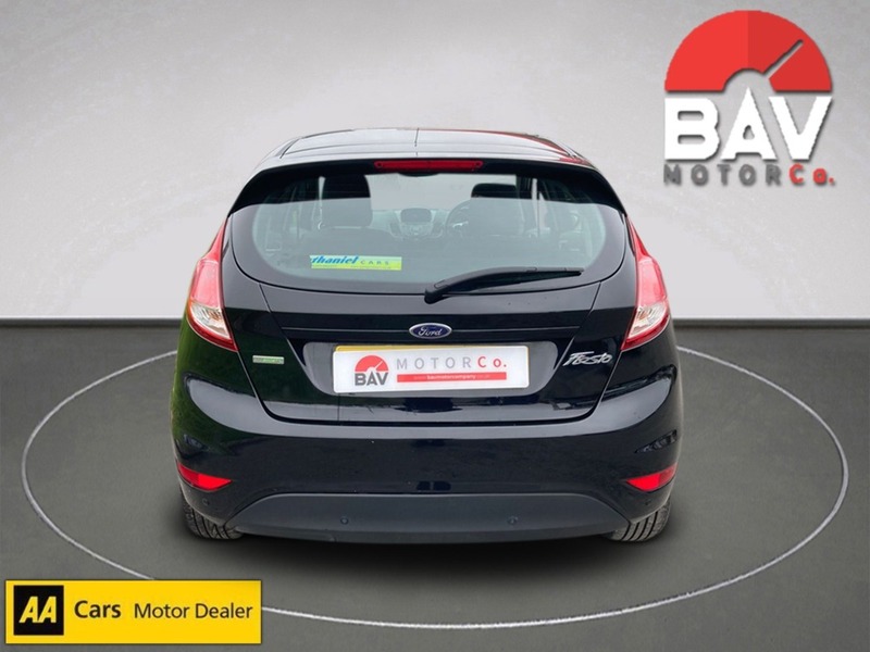 Ford 1.0T EcoBoost Zetec Hatchback 5dr Petrol Manual Euro 6 (s/s) (100 ps)