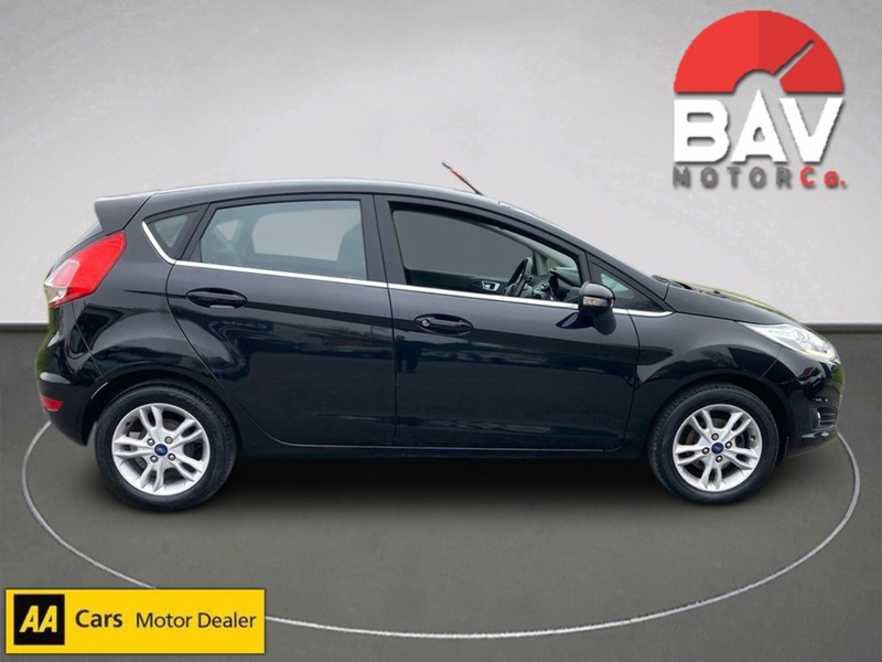 Ford 1.0T EcoBoost Zetec Hatchback 5dr Petrol Manual Euro 6 (s/s) (100 ps)