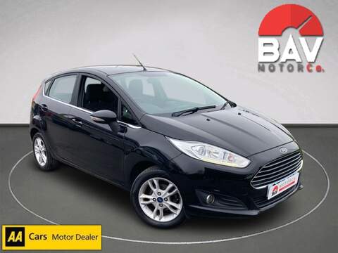 1.0T EcoBoost Zetec Hatchback 5dr Petrol Manual Euro 6 (s/s) (100 ps)