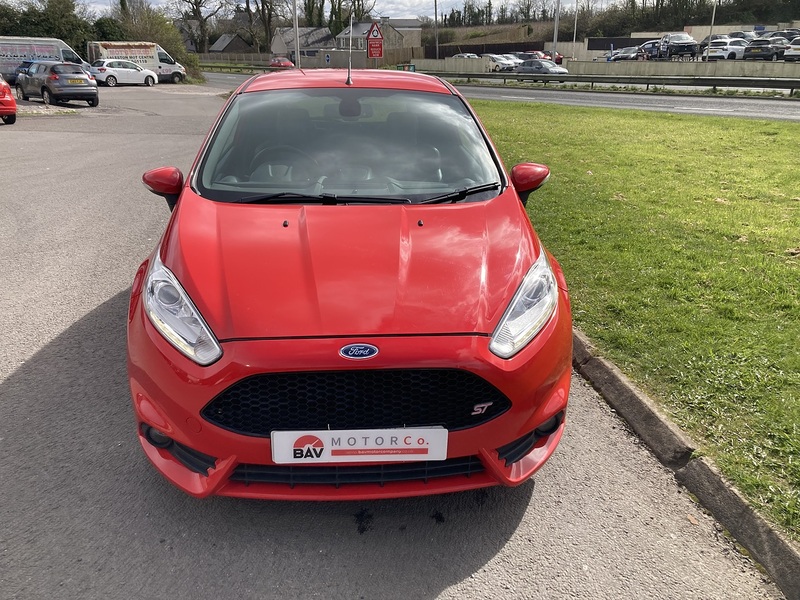 Ford 1.6T EcoBoost ST-2 Hatchback 3dr Petrol Manual Euro 5 (182 ps)