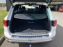 Volkswagen 3.0 TDI V6 BlueMotion Tech R-Line SUV 5dr Diesel Tiptronic 4WD Euro 6 (s/s) (262 ps)