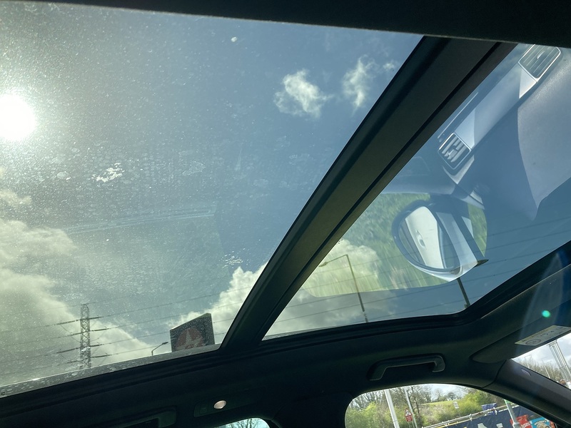 Volkswagen 3.0 TDI V6 BlueMotion Tech R-Line SUV 5dr Diesel Tiptronic 4WD Euro 6 (s/s) (262 ps)