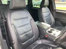 Volkswagen 3.0 TDI V6 BlueMotion Tech R-Line SUV 5dr Diesel Tiptronic 4WD Euro 6 (s/s) (262 ps)